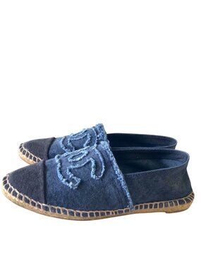 Chanel Blue Denim Espadrilles Shoes Size 36 Textured CC Logo Slip-On Casual Flat